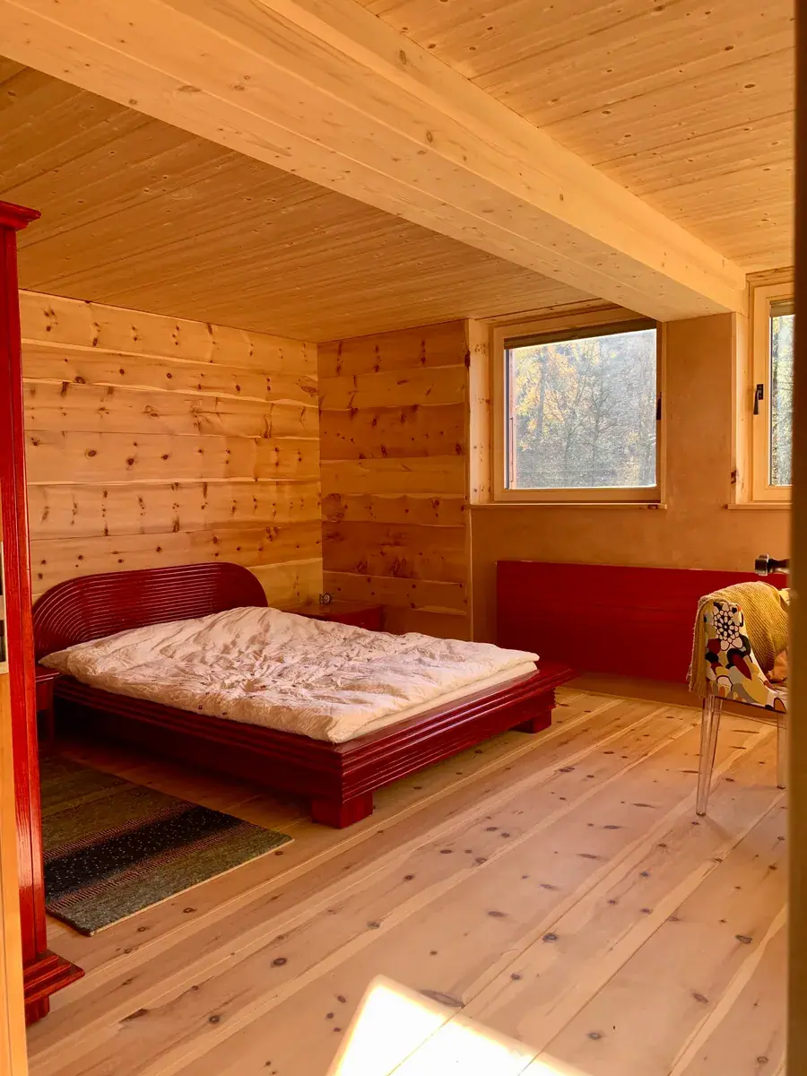Chalet Blonay, chambre arolle, Menuiserie : réalisation Vallotton Menuiserie