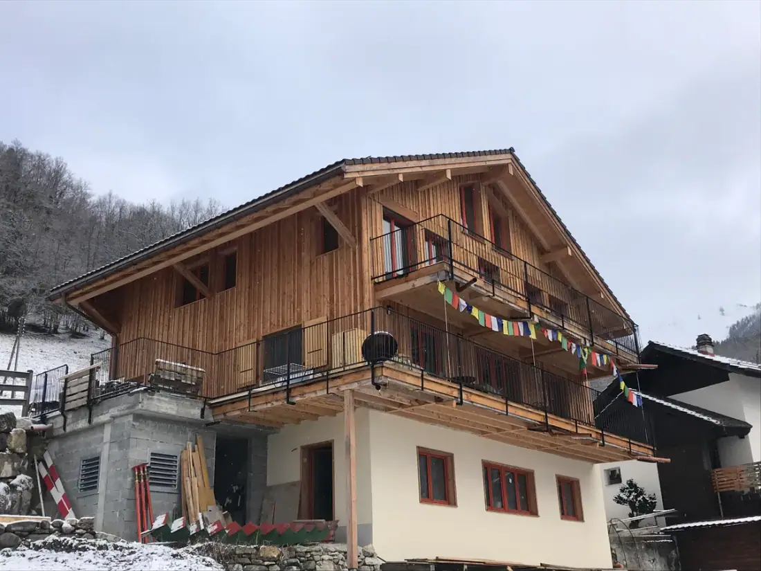 Grange rénovée, après, Rénovation : réalisation Vallotton Menuiserie
