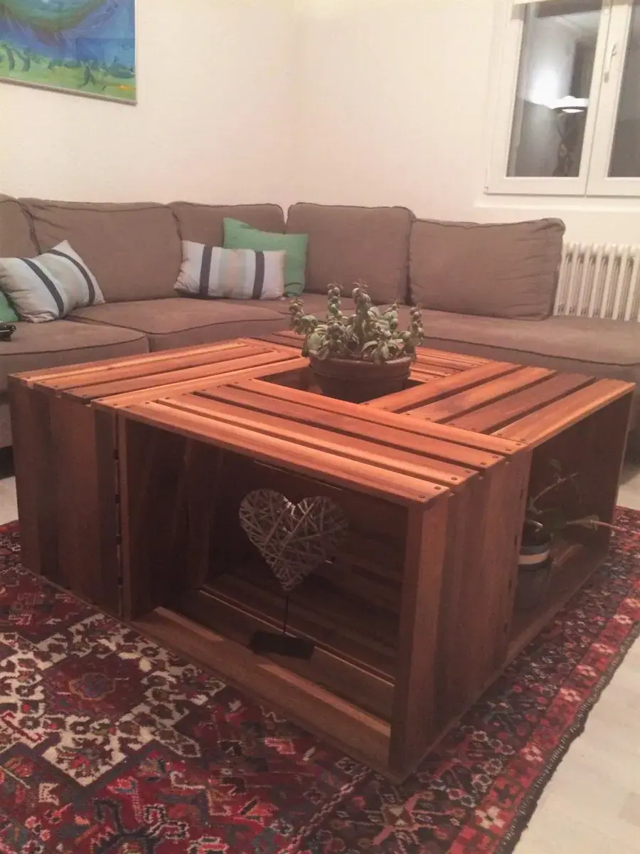 Table basse en noyer, Ébénisterie : réalisation Vallotton Menuiserie